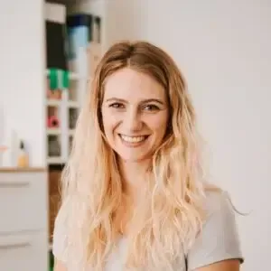 Laura Tiefenbacher